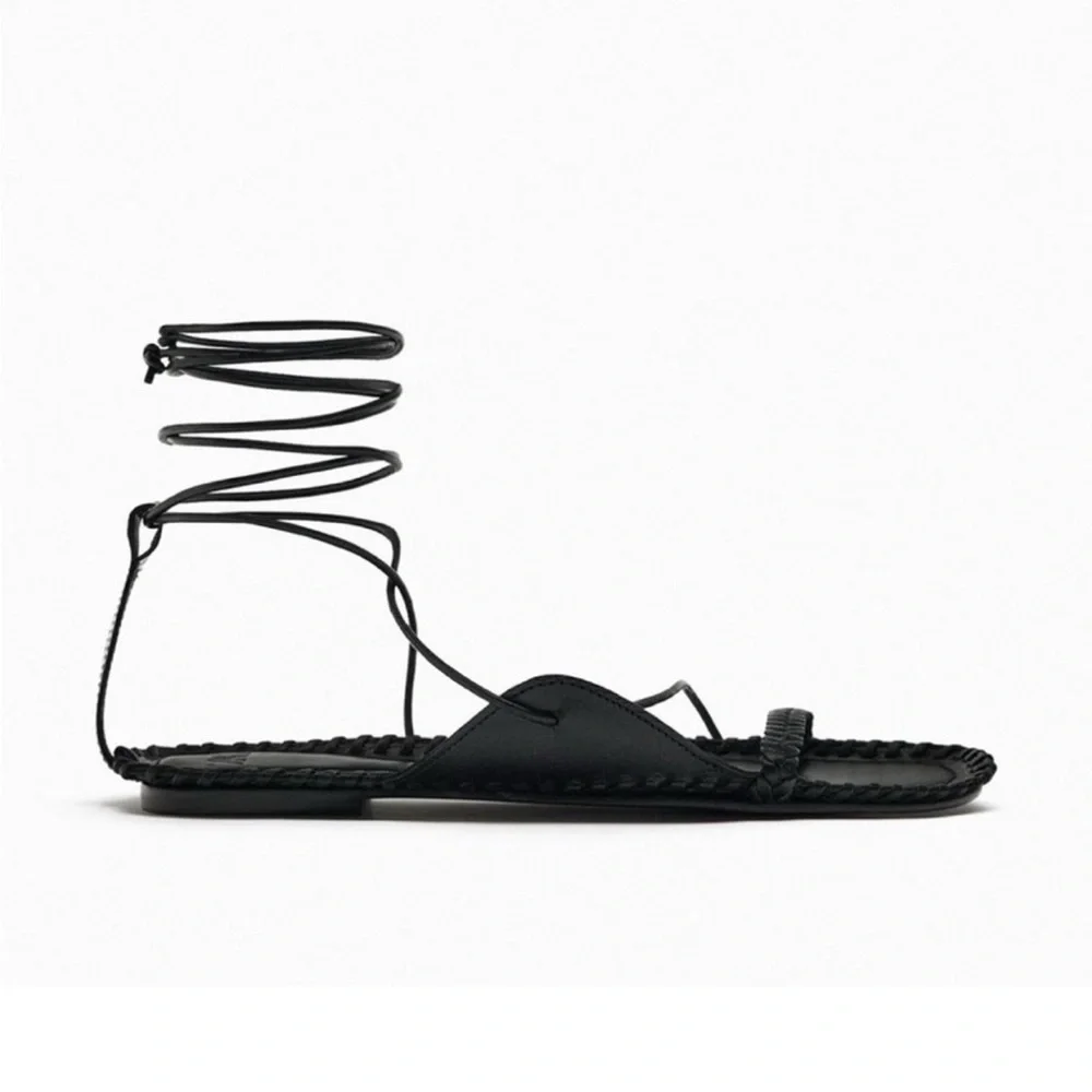 Zara chic black